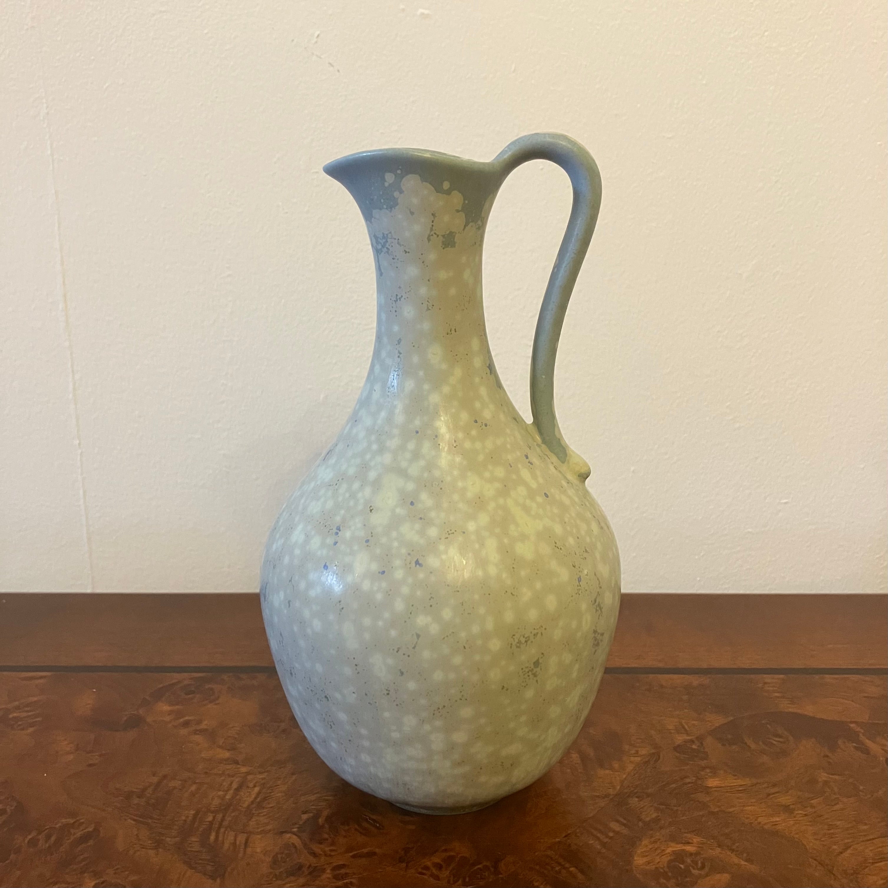 Stoneware vase by Gunnar Nylund