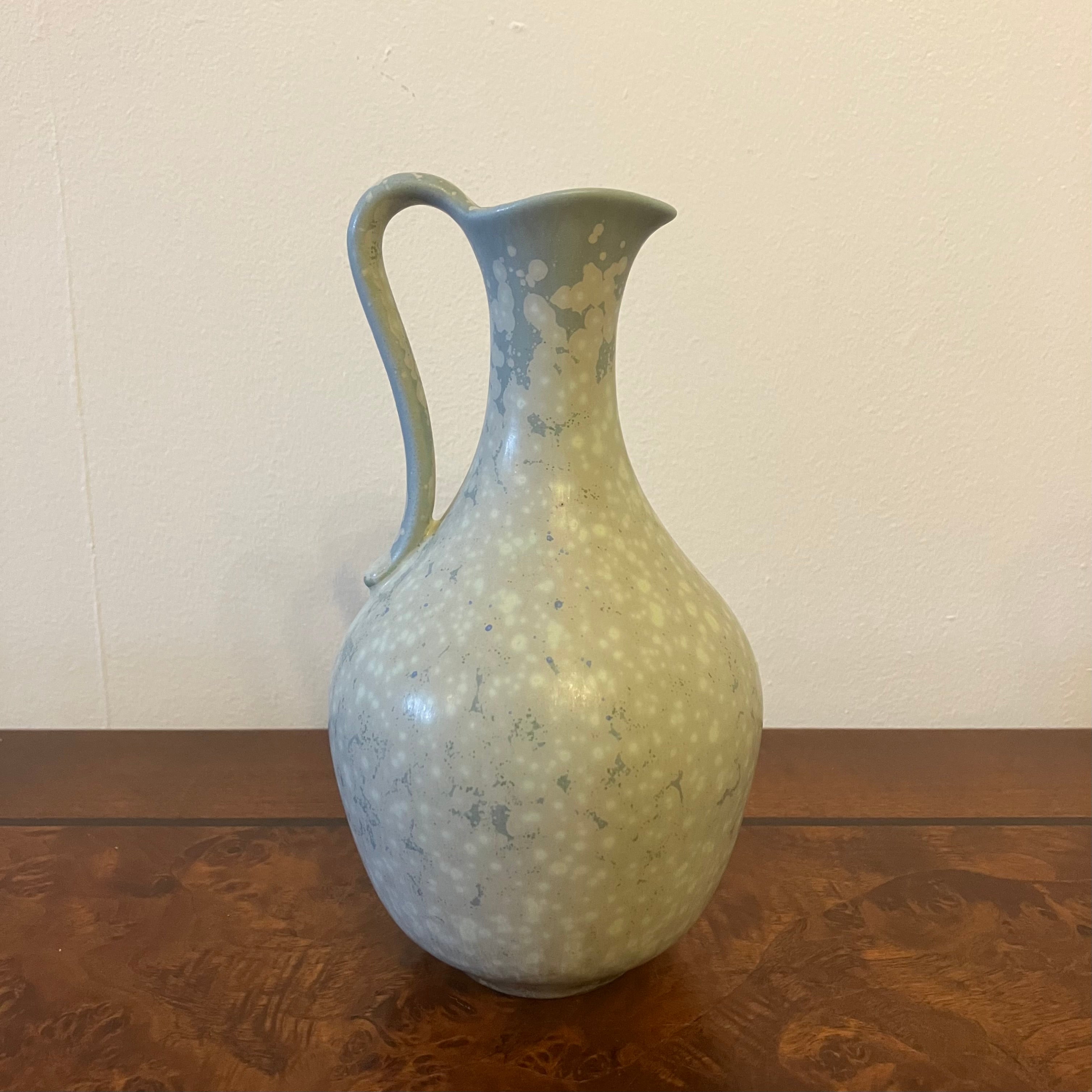 Stoneware vase by Gunnar Nylund