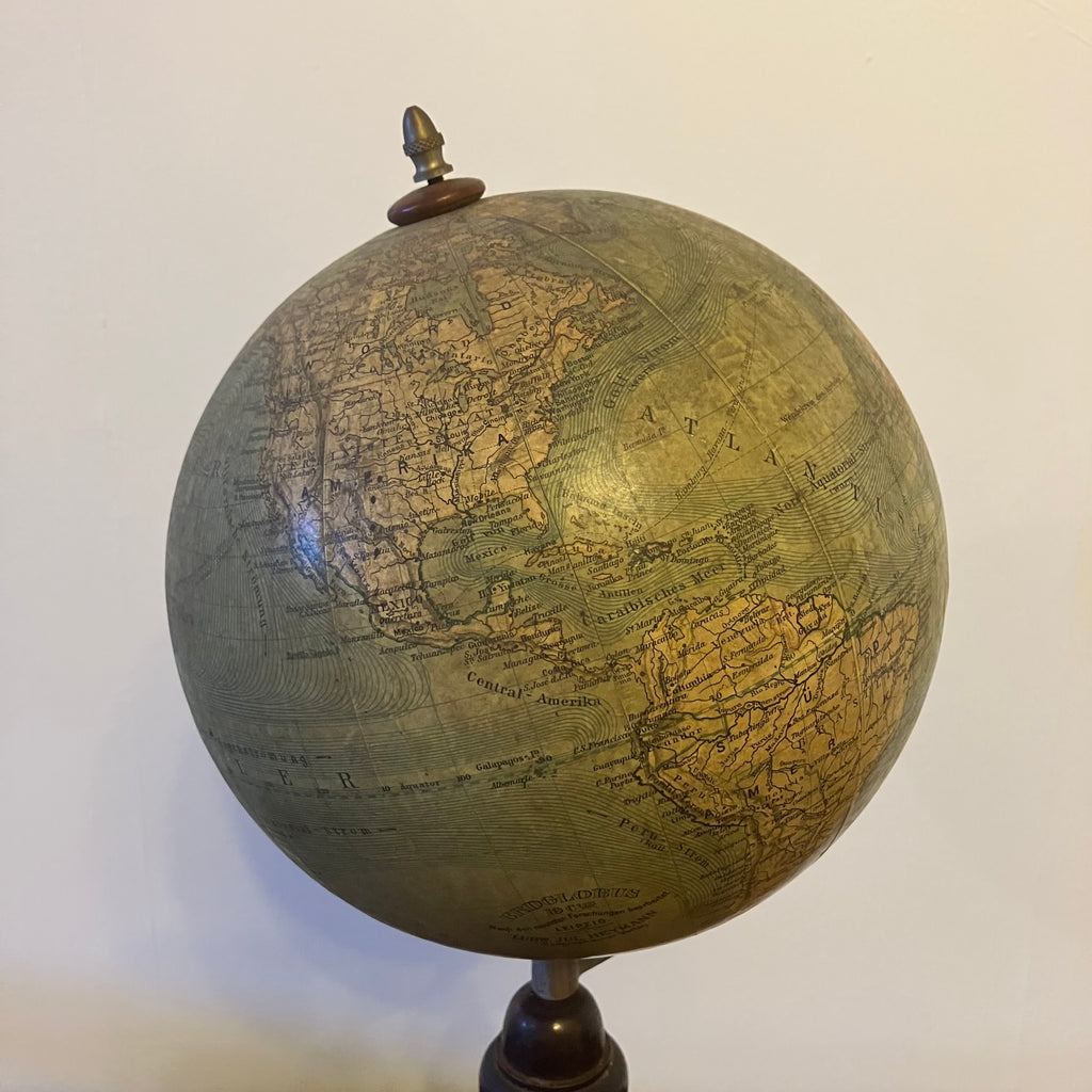 Globe early 20 th century