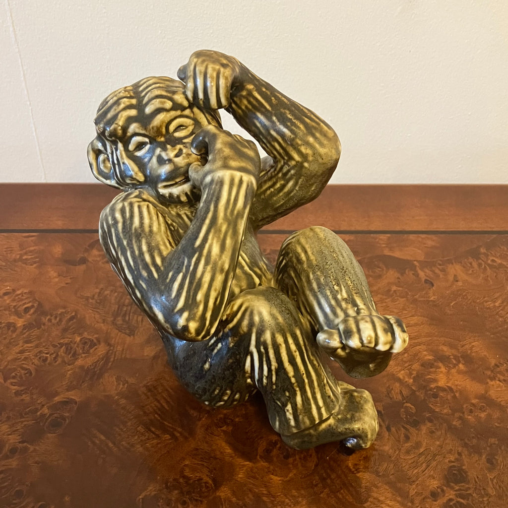 Monkey sculpture by Gunnar Nylund