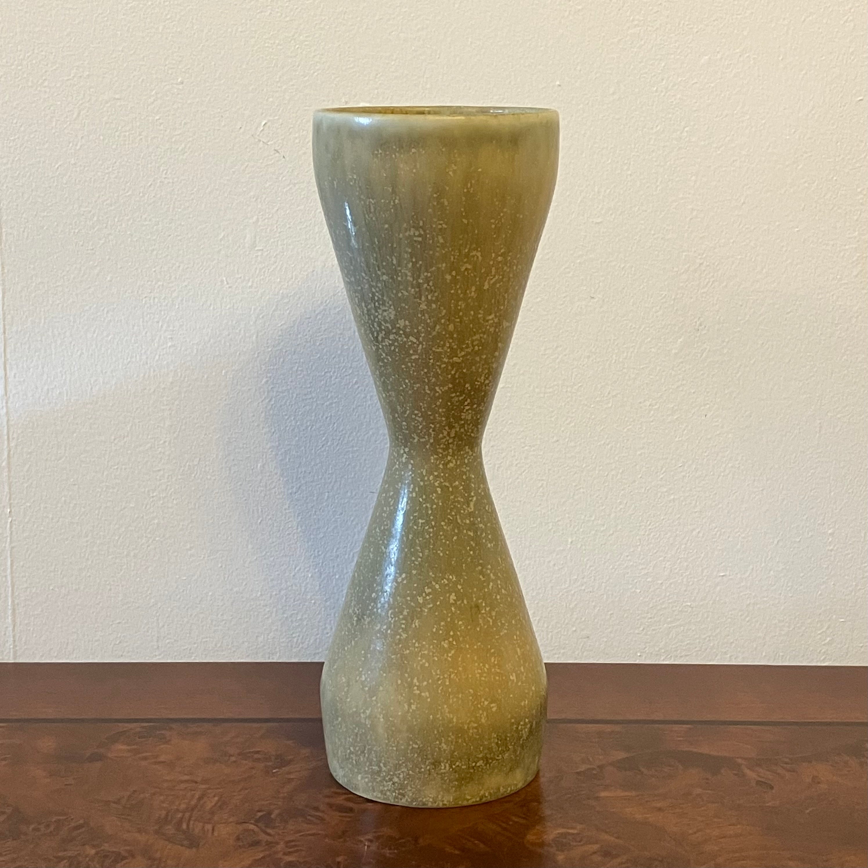 Stoneware vase by Carl Harry Stålhane